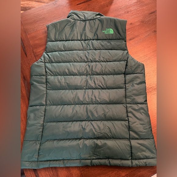 The North Face Goose Down 550 Vest Men’s Small Green and Winter Hiking Winter - Picture 2 of 10